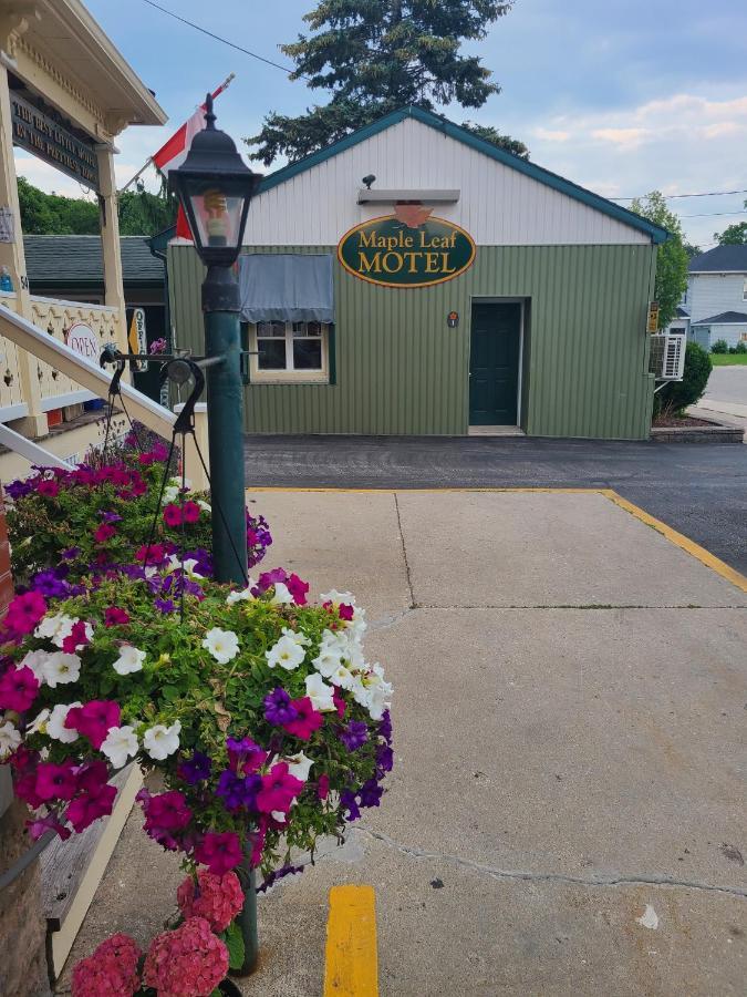 Maple Leaf Motel Goderich Zewnętrze zdjęcie