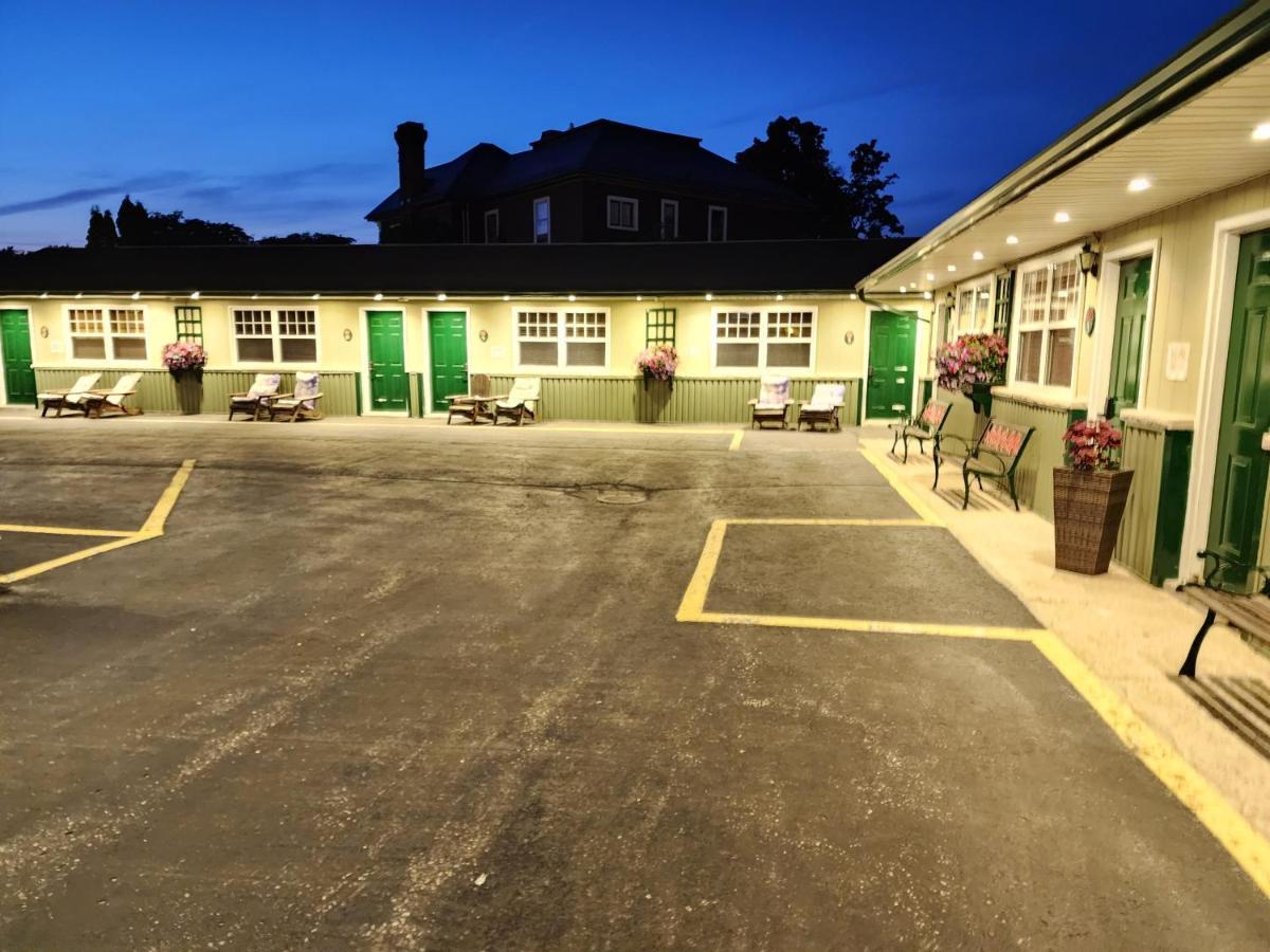 Maple Leaf Motel Goderich Zewnętrze zdjęcie